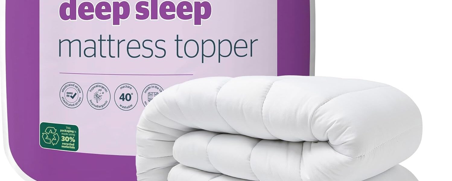 Silentnight Deep Sleep Mattress Topper Double Bed - Soft Supportive Comfortable Durable Bed Topper with Easy Fit Elasticated Straps - Hypoallergenic and Machine Washable - Double - 190x135cm